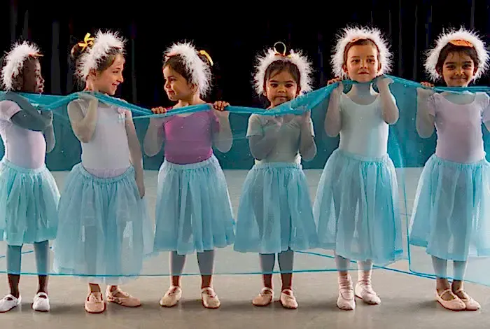 rad syllabus students | Royal Academy of Dance young RAD students during ballet class