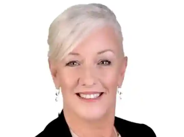 Vikki Allport headshot resize | Royal Academy of Dance
