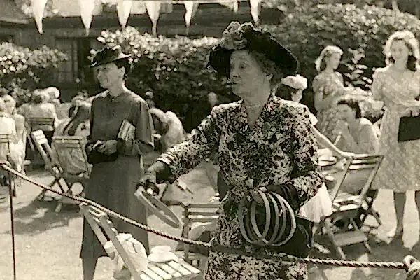 1947GardenPartyGBLWilson-copy | Royal Academy of Dance