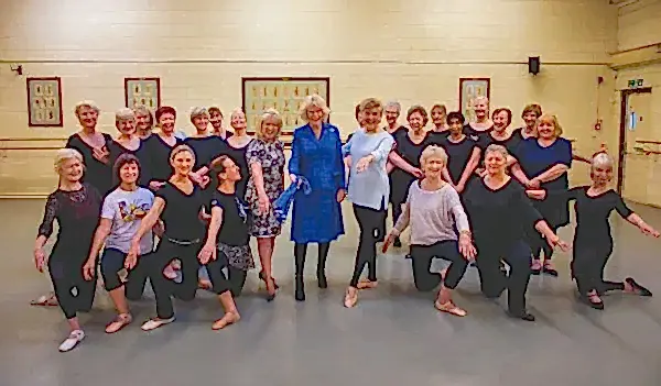 Duchess-of-Cornwall-RAD-34-HRH-THE-DUCHESS-OF-CORNWALL-WITH-SILVER-SWANS-ANGELA-RIPPON-CBE-AND-ELAINE-PAIGE-1 | Royal Academy of Dance