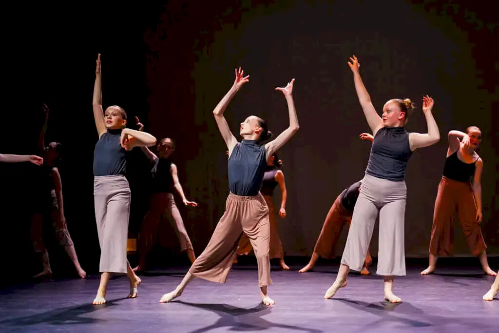 Marble Sky 060525 Step Around Town-19 | Royal Academy of Dance