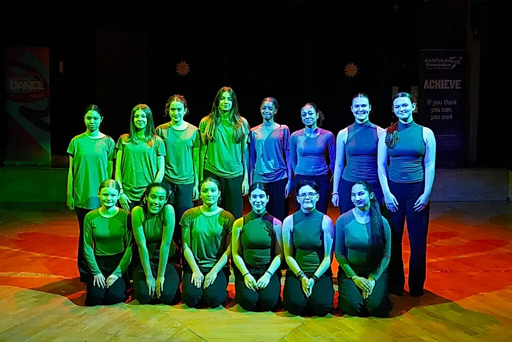 Marble Sky 070525 Step Around Town-01 | Royal Academy of Dance