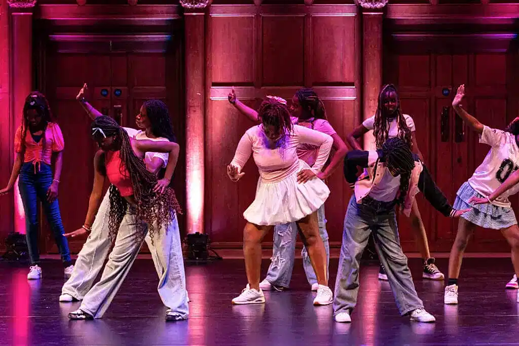 | Royal Academy of Dance