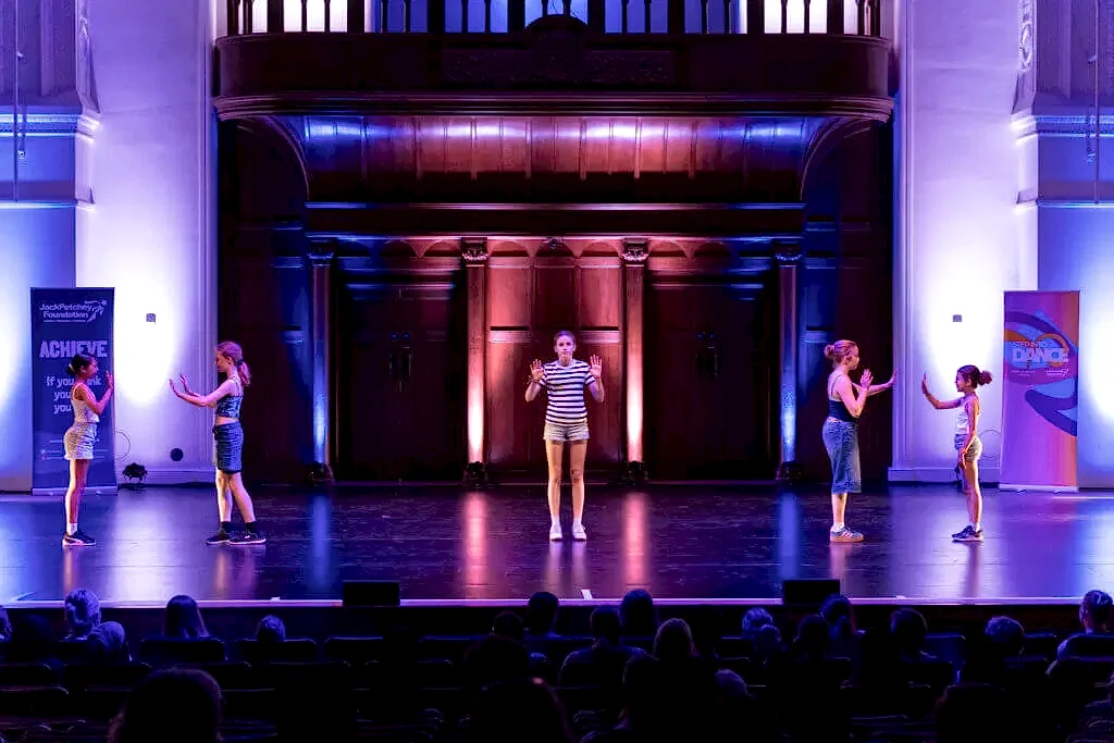 | Royal Academy of Dance