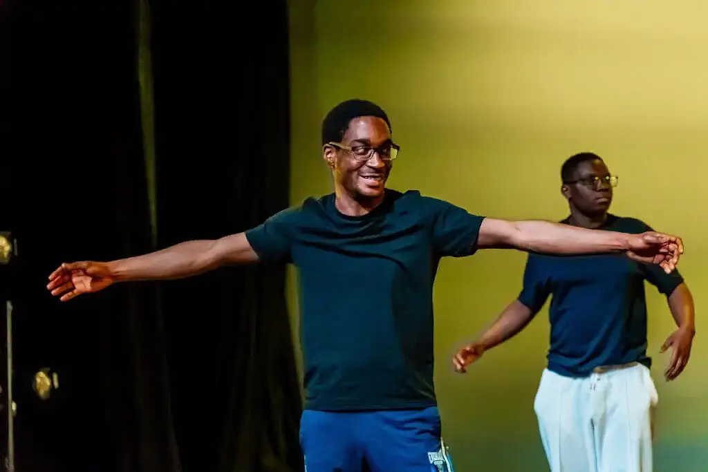 Step Around Town 090525Marbleandsky-174 | Royal Academy of Dance