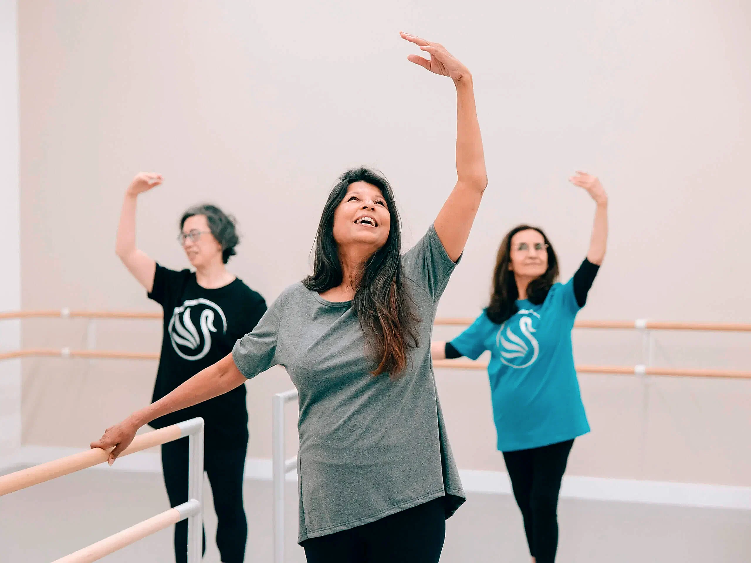 silver swans in action | Royal Academy of Dance senior students taking an RAD Silver Swans ballet class