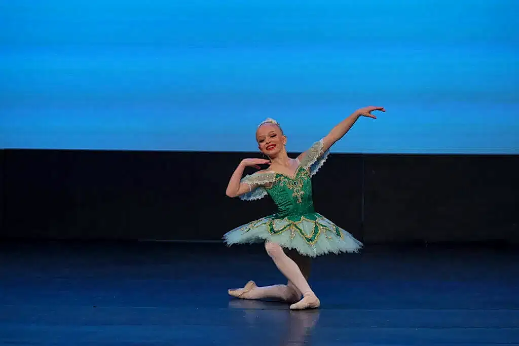 Avianna Neilson - Evelyn Hodgkinson Scholarship recipient | Royal Academy of Dance
