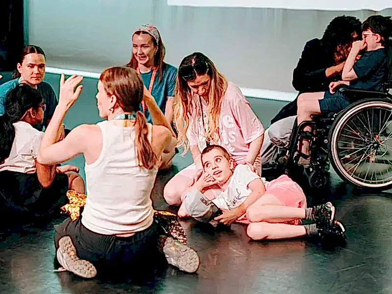 ADL27762 | Royal Academy of Dance