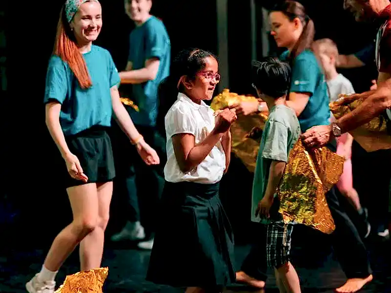 ADL27981 | Royal Academy of Dance