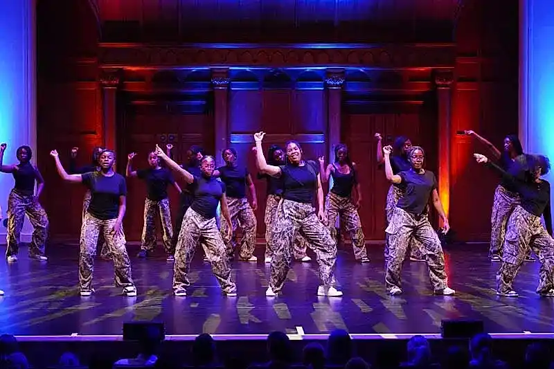 HAN07764 | Royal Academy of Dance
